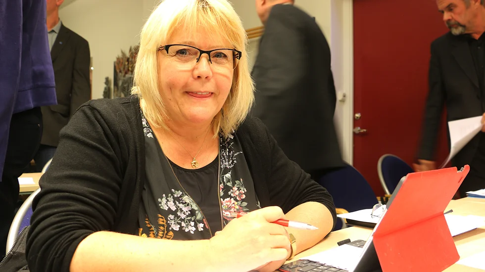 Kommunal upphandling är mer än kronor och ören tyckerRosie Folkesson (S), som tillsamamns med partikollegan Tomas söreling skrivit en motion om ökad social hänsyn vid upphandlingar.