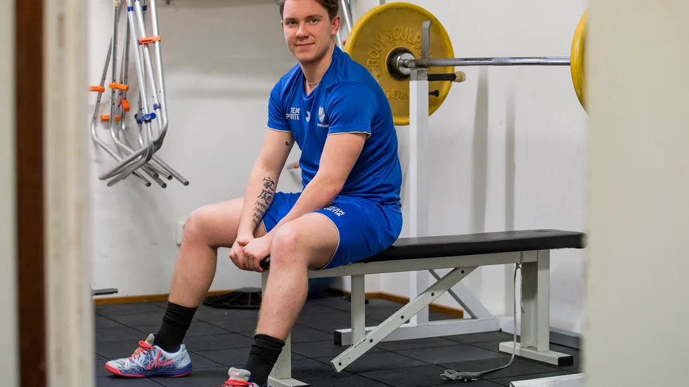Sex veckors rehab väntar Nicklas Ögren efter att ha fått beskedet att ledbandet i knät är av. Ett skönt besked menade Ögren jämfört med om det hade varit korsbandet som hade varit skadat. 