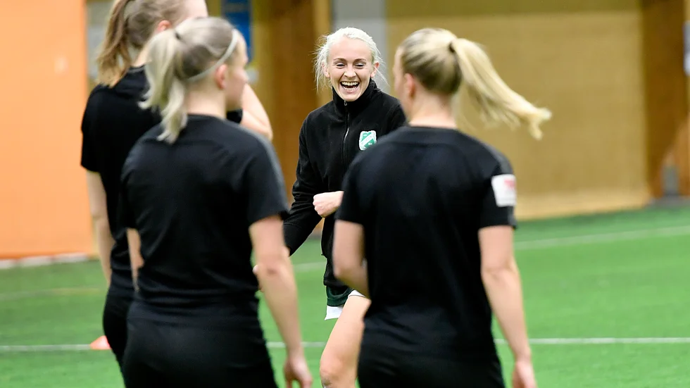 Michaela Kocavs gjorde sin första träning under fredagskvällen och såg ut att trivas i sitt nya lag.