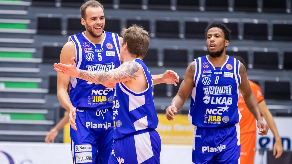 Denzel Andersson fick mest speltid i laget i sin återkomst och det var en utpumpad, men lycklig, Andersson efter segermatchen.