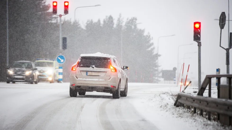 Genrebild. SMHI varnar för plötslig ishalka i länet under eftermiddagen och kvällen.