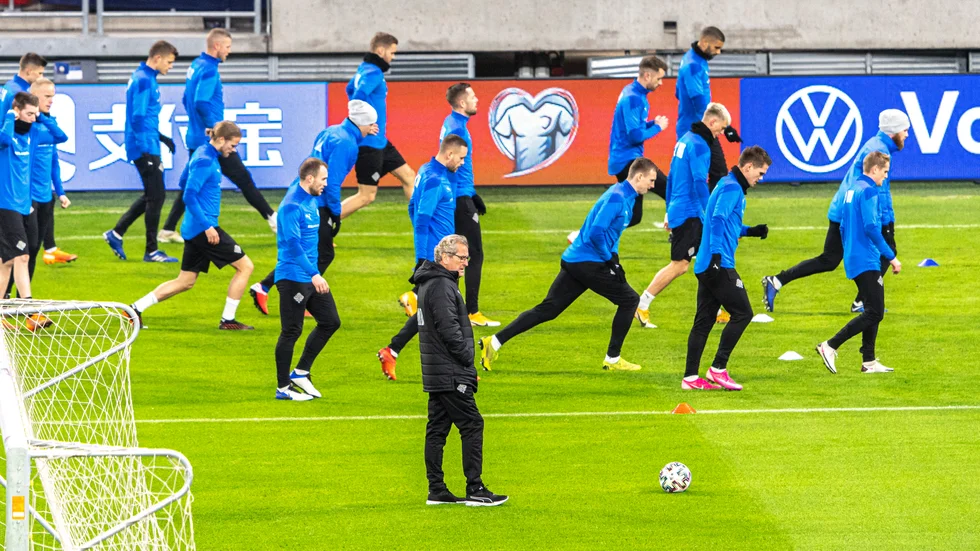 Erik Hamrén slutar som förbundskapten för Island. Här under träningen inför playoffmatchen mot Ungern.