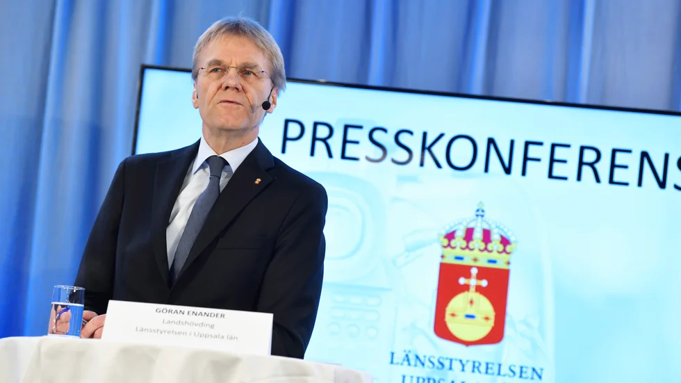 Landshövding Göran Enander menar att den regeringsutredning som föreslår nya regioner för det civila försvaret och varifrån de ska ledas innehåller "den klenaste argumentation jag sett".