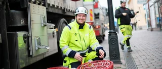 Nu julpyntas Nyköpings gator   