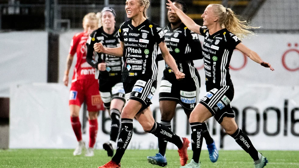 Julia Karlernäs gjorde Piteås enda mål i den 36:e minuten. "Det var skönt att se den gå in", säger hon.
