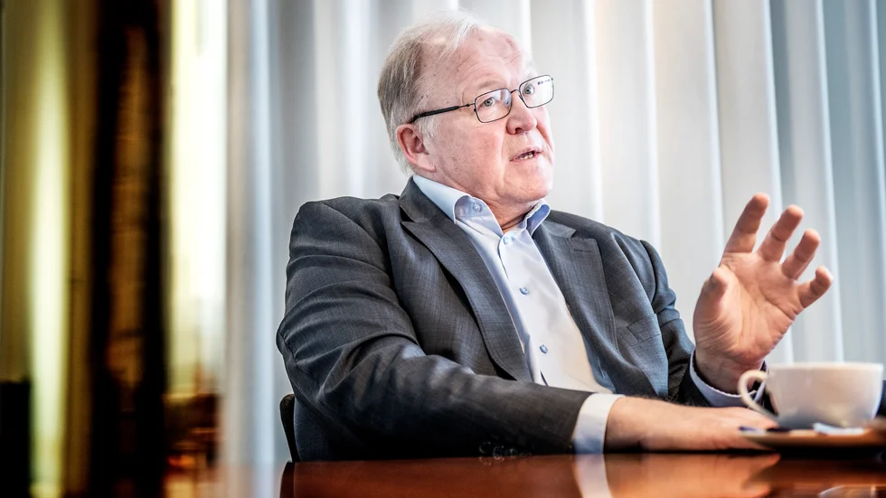 Styrelsen tackar i ett brev nej till inbjudan med förklaringen att ledningen ger dem all information som behövs.