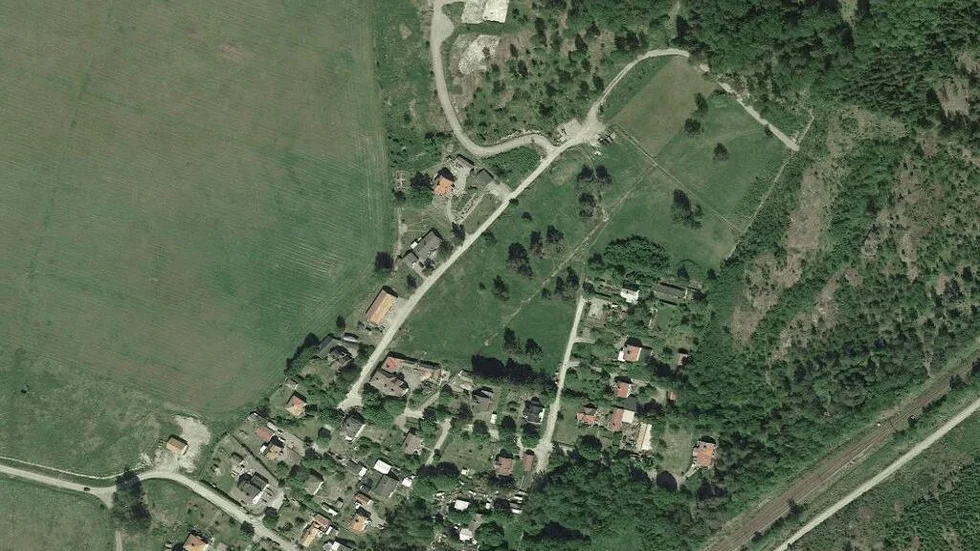 Området kring Lästringe Allé 18