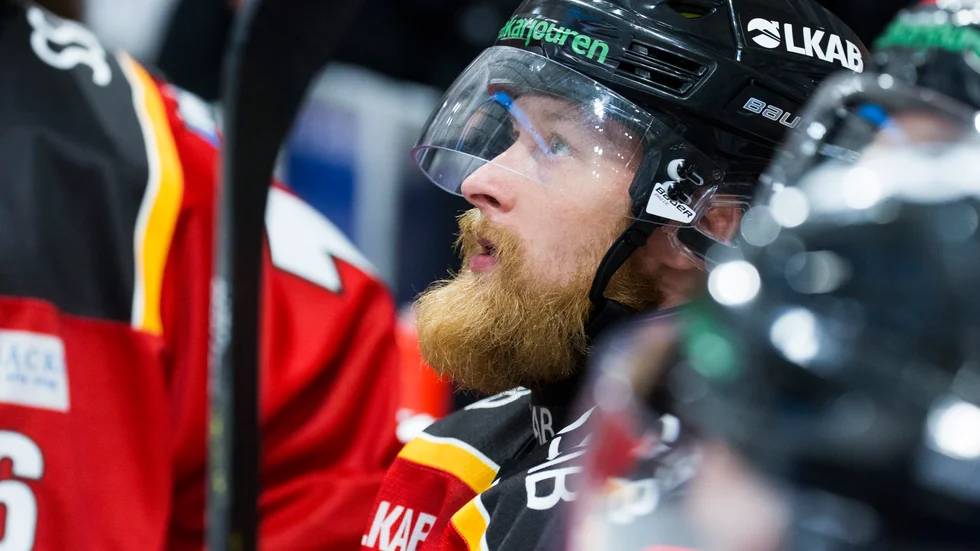 Thomas "bulan" Berglund vet inte om Linus Klasen är spelbar förran på lördag.