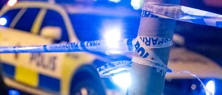 Person skottskadad i samband med biljakt