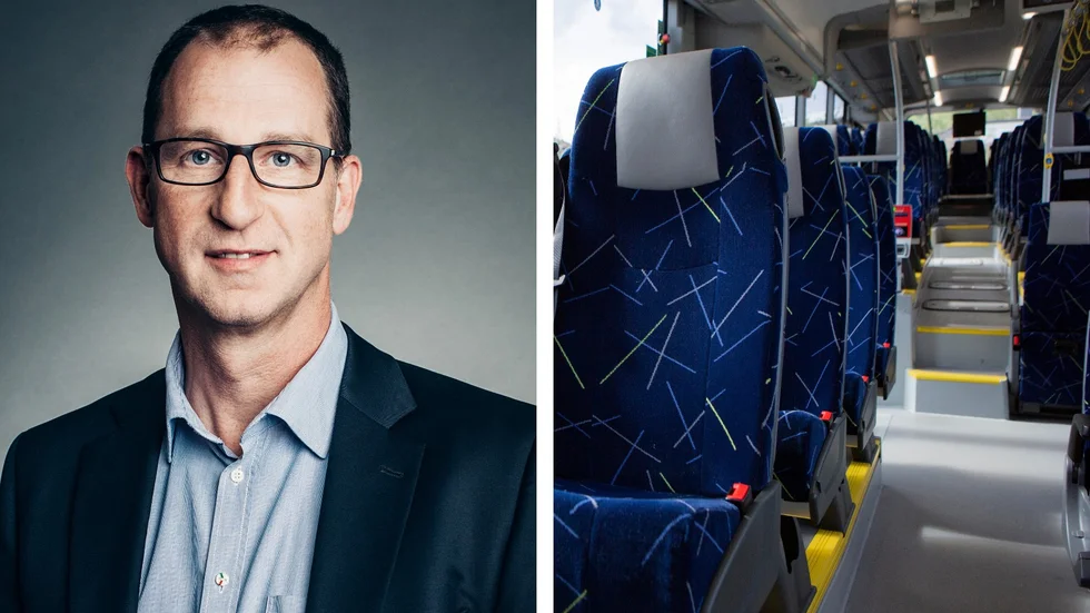 Östgötatrafiken ska skicka ut information till skolorna om hur de ska hantera busskorten till elever som har skyddad identitet. 