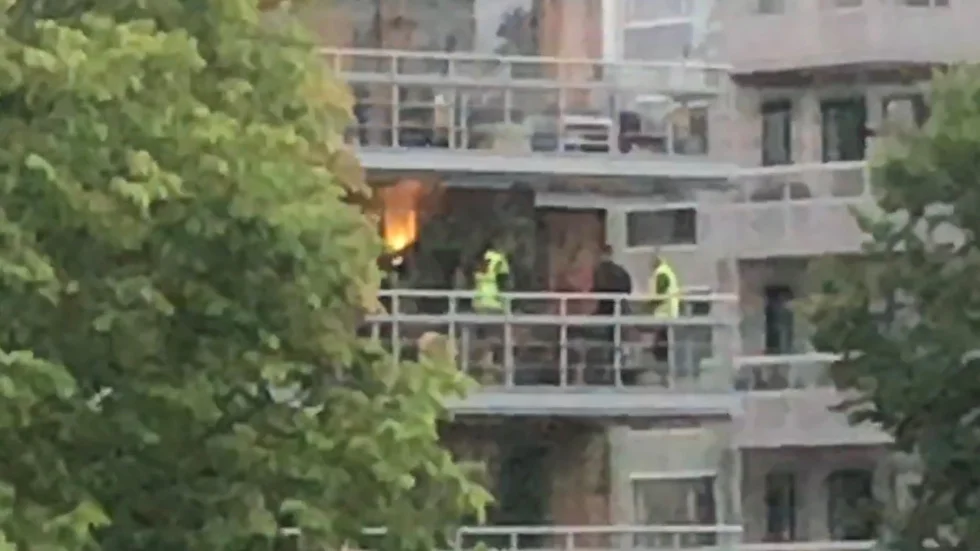 Räddningstjänsten larmades till en lägenhet i centrala Linköping under torsdagsmorgonen.