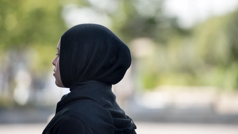 En kvinna i 50-årsåldern i Jönköping åtalas vid Jönköpings tingsrätt för att ha förolämpat en kvinna som jobbar på apotek för att hon bar slöja. Arkivbild.