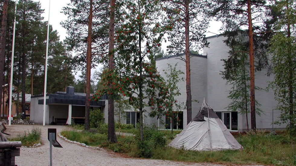 På Ájttemuseet i Jokkmokk förvaras samiska kvarlevor från Ruonala. Nu kräver insändarskribenterna att samtliga kvarlevor och heliga föremål återbördas till samiska folket.