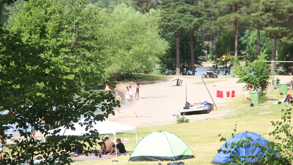 Att fler stannat hemma har gynnat flera storstadsnära campingar i Mälardalen, däribland First Camp Bredsand-Enköping. 