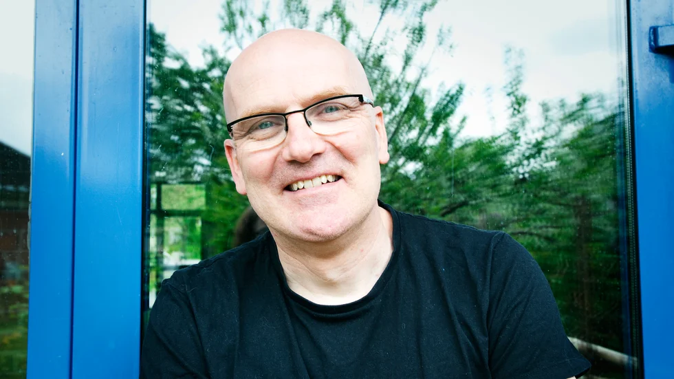 Kent Wennman är kritisk till Uppsala kommun och upplever att man inte litar på honom och hans kollegor.