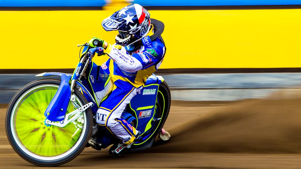 Snabb i starten. En Jonas Davidsson i toppform är inte sällan snabbast fram till första kurvan. 