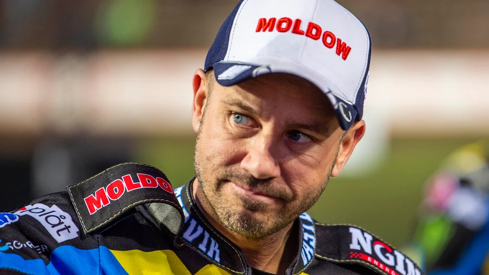 Nikci Pedersen har snart klart för säsongen i Polen, men i Sverige ska Rospiggarna köra slutspel. Kan dansken bli aktuell igen?