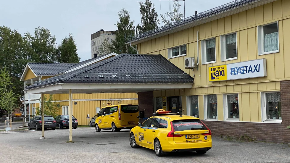 Piteå taxi tappar kontraktet på transporter för Piteå kommun. Konkurrenten Älvsby taxi vann upphandlingen värd 14 miljoner kronor.