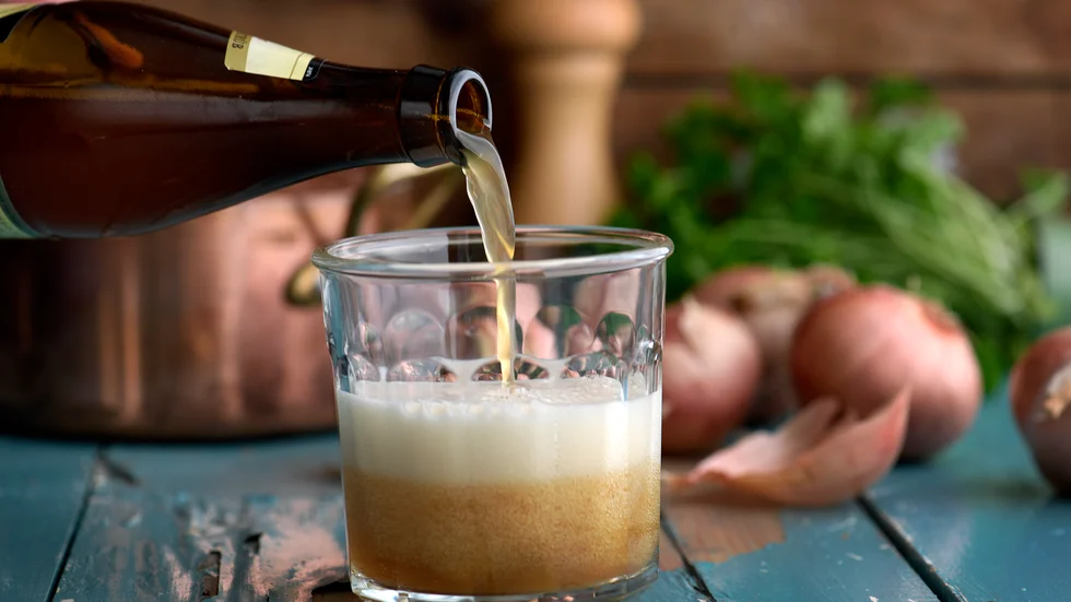 Företag i Enköping slipper betala avgifter för tillsyn kopplat till alkohol och tobak året ut.