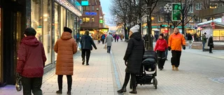 Efter Folkhälsomyndighetens uppmaning: Ingen riktig mellandagsrea i stan – så har butikerna valt att göra