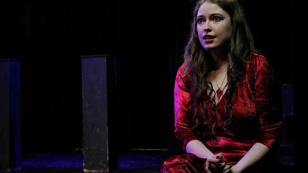 Ellinor Sundberg spelar Fedra i P-O Enquists "Till Fedra", ett poetiskt drama. Premiär är det i Tredje kammaren på Teater Bråddgatan 34 i Norrköping den 16 oktober. 