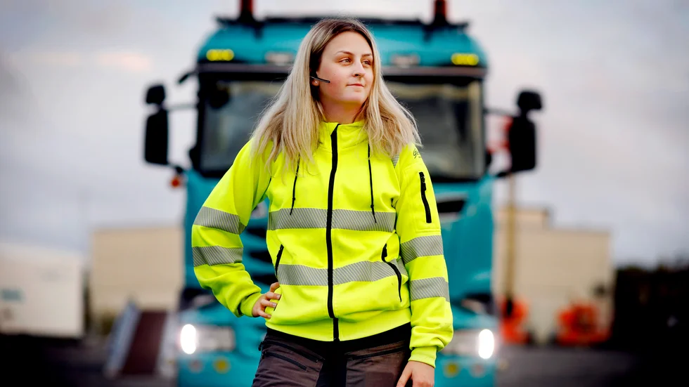 Sexistiska skämt och en grabbig jargong skrämmer inte Linn Fredriksson. "Jag är en snäll person men när jag får nog säger jag ifrån."