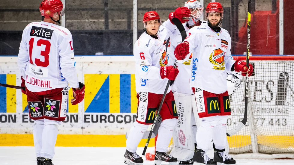 Almtunajubel mot Modo i söndags. Nu kommer Vita Hästen till Upplands Bilforum Arena.