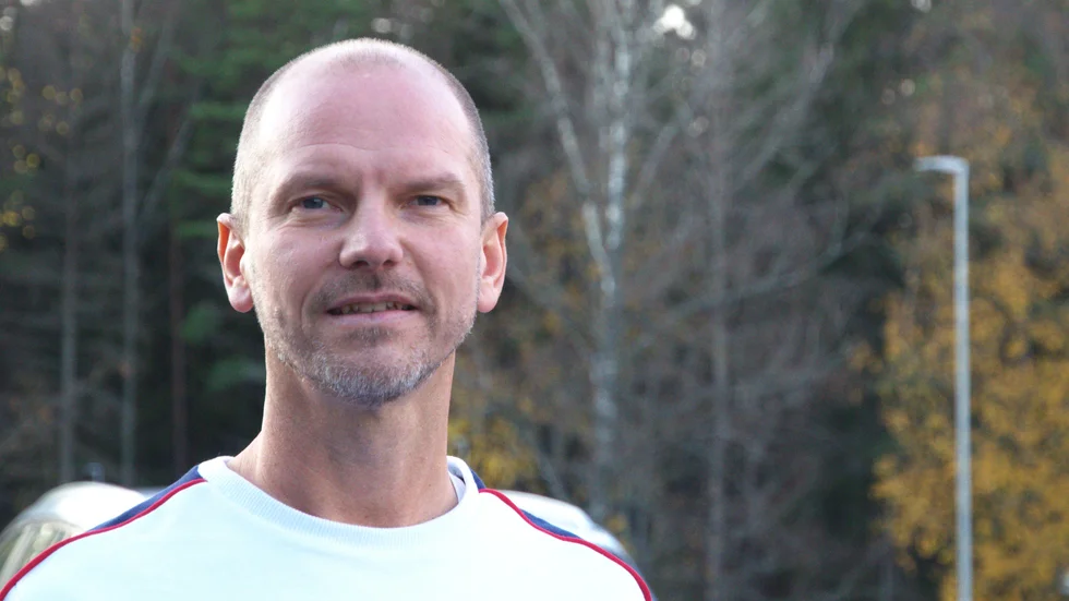 Jesper Carlander, ordförande för Trosa Vagnhärads tennisklubb, tror att fyra padelbanor blir tillräckligt. 