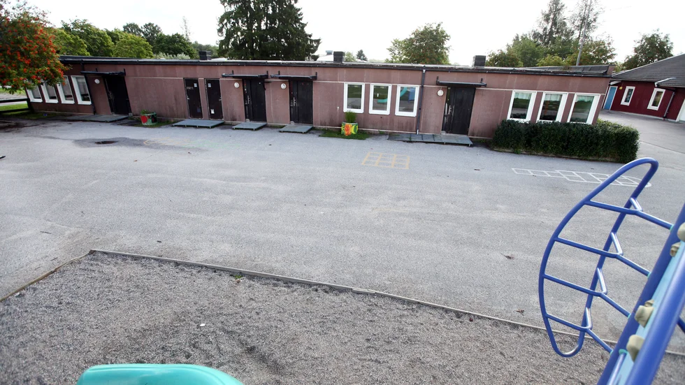 Ärla skola håller stängt i början av nästa vecka sedan flera personer i personalen insjuknat i corona.