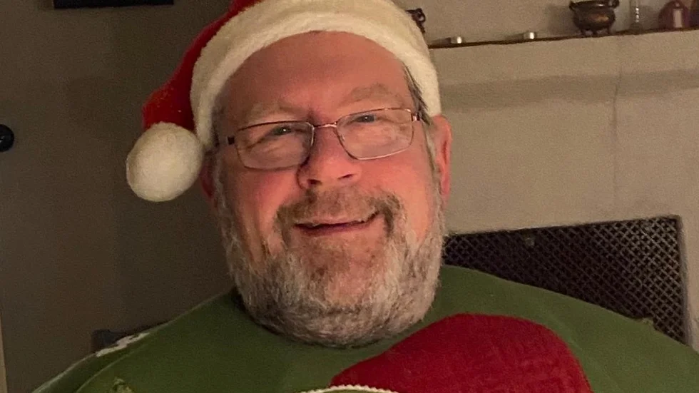 Patrik "Bagarn" Johansson har givit ut hyllade julsången "Jaul ei Burs" på gutamål.