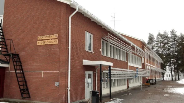 "Så gick det till när man förvandlade den trivsamma, trygga och väl fungerande skolan till en liten oansenlig skola, som inte längre upp visade upp bättre resultat än skolorna i centralorten", skriver insändarskribenten. (Arkivbild) 