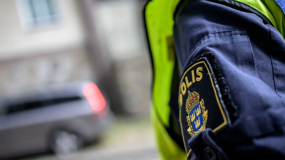 En Motalaman åtalas efter att ha tagit ett strupgrupp på sin tidigare sambo.