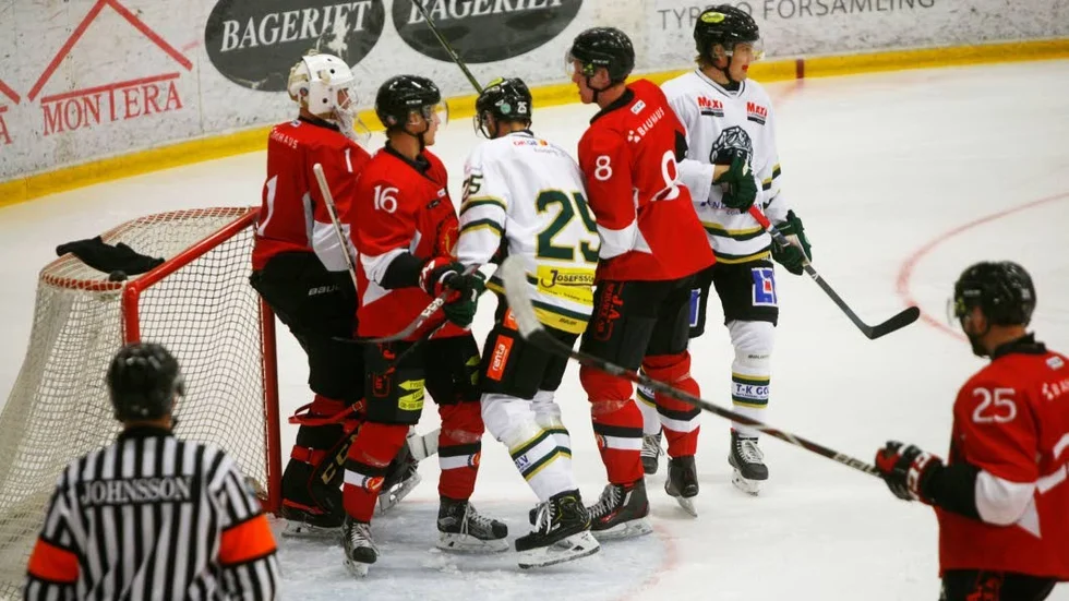 ESK Hockey hittade till slut en väg att vinna i bortamötet med Tyresö/Hanviken.