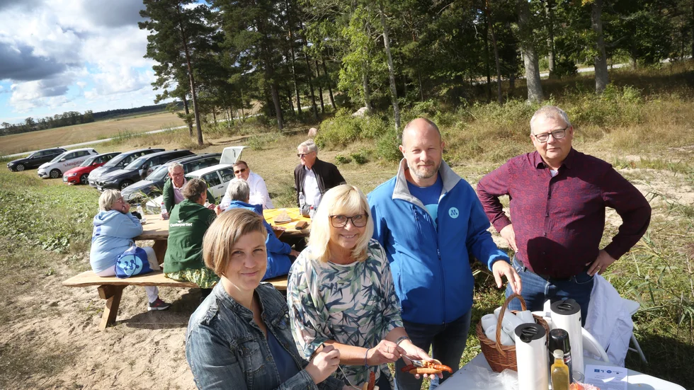 Alliansen hade säkert trevligt under förra mandatperioden, men de fick inte så mycket gjort. Från vänster Sara Lidkvist (KD), Eva Nypelius (C), Andreas Unger (M) och Claes Nysell (då L men nu M)