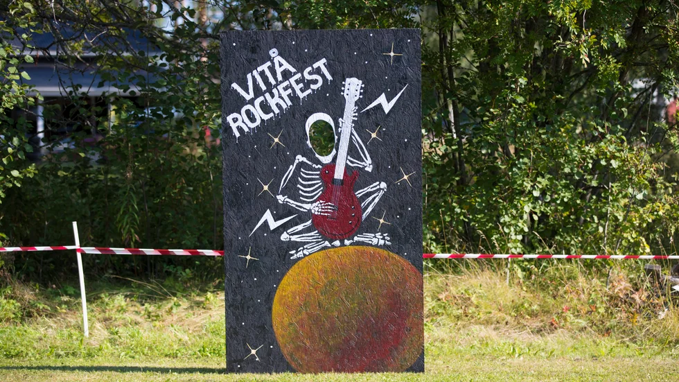 På lördag är det dags för Vitå Rockfest och arrangören tror på en lyckad dag, trots att hårdrockslänet drabbats av en sorglig förlust.
