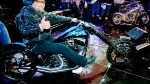 Hell Raiser, Guldbåge 2005. Niclas Edmark, glad vinnare med 50 000 kronor i prispengar för sitt egenhändigt byggda mästerverk.