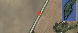 Olja på vägen stör trafiken på väg 578
