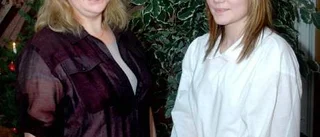 Gammal lucia krönte årets lucia i Överum