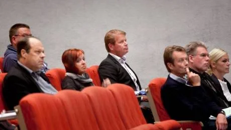 Kommunalfullmäktige i går. Bo Andersson (M), Eva Ahlström (M), Harald Hjalmarsson (M), Carl Magnus Mårheden (kommunens näringslivsansvarige), Anders Björlin (kommunens ekonomichef), Christin Rampeltin Molin (M). Foto: Anders Steiner