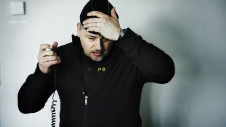 Polisen Thony Holm berättar om knarket i Västervik. Som vikarierande yttre befäl ser han mycket av det som händer. Foto: Ellen Nielsen Kindstrand