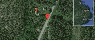 Singelolycka på väg 273 - helt stopp i ett körfält