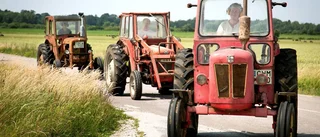 BILDER De körde traktorrally genom socknarna – i 10 km/h