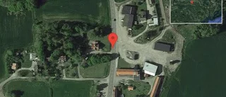 Trafikolycka med lastbil på väg 53