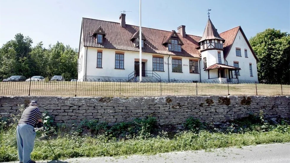 Östergarns fd skola. Arkivbild: Tommy Söderlund.