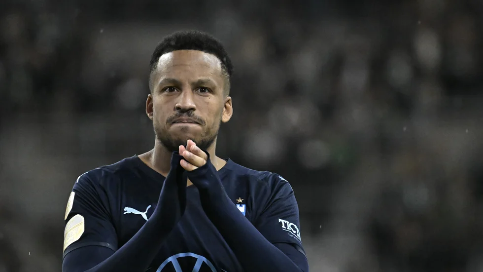 Malmö FF:s Martin Olsson tackade nej till ett bröllop när han fick chansen i landslaget igen. Arkivbild.
