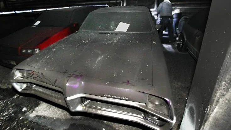 Pontiac Bonneville
Peter Lundby
Gråbo
 
   
   Upphovsrätt :Tommy Söderlund/ GT  0739/252506                                      
   Får ej vidareutnyttjas utan tillstånd från upphovsman.
   Tillstånd ges dock i utsträckning enligt  
   lokalt UHR avtal för GotlandsMedia AB
   Kontakt:
   Fotograf Tommy Söderlund
   0739/252506  0498/202416
   tommy.soderlund@gotlandstidningar.se