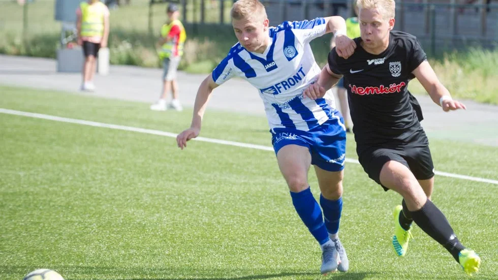 Timmy Österling hoppade in i andra halvlek.