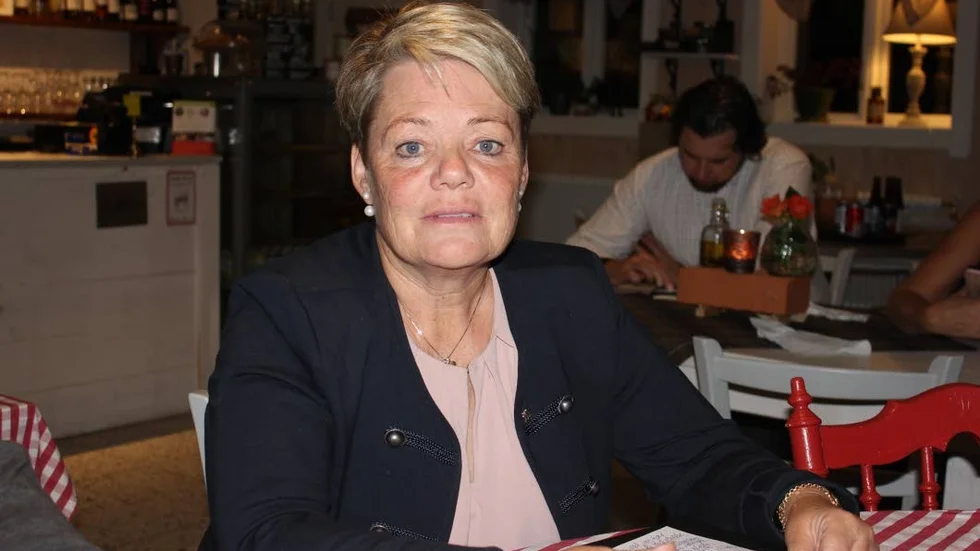 Riksdagsledamoten Lotta Finstorp (M) borde inte låna ut sig till partiledningens destruktiva förenklingar och vilseledanden i flyktingpolitiken.