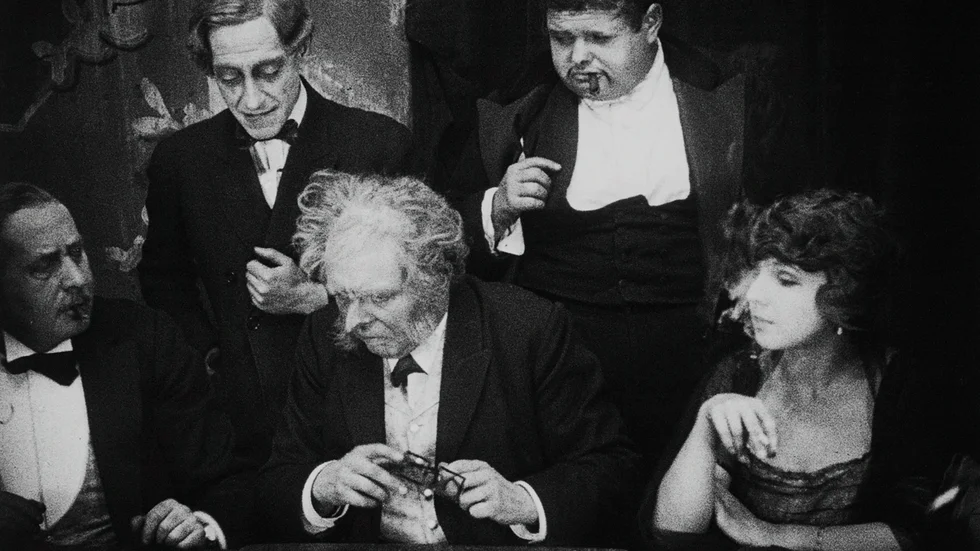 Skildringen av storskurken Dr Mabuse och hans kriminella nätverk var Fritz Langs genombrott som filmregissör. Pressbild.