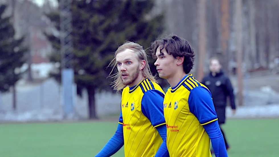 Filip Kruuka och Oliver Erikssons Lira BK föll hemma mot IFK Luleås akademilag.
